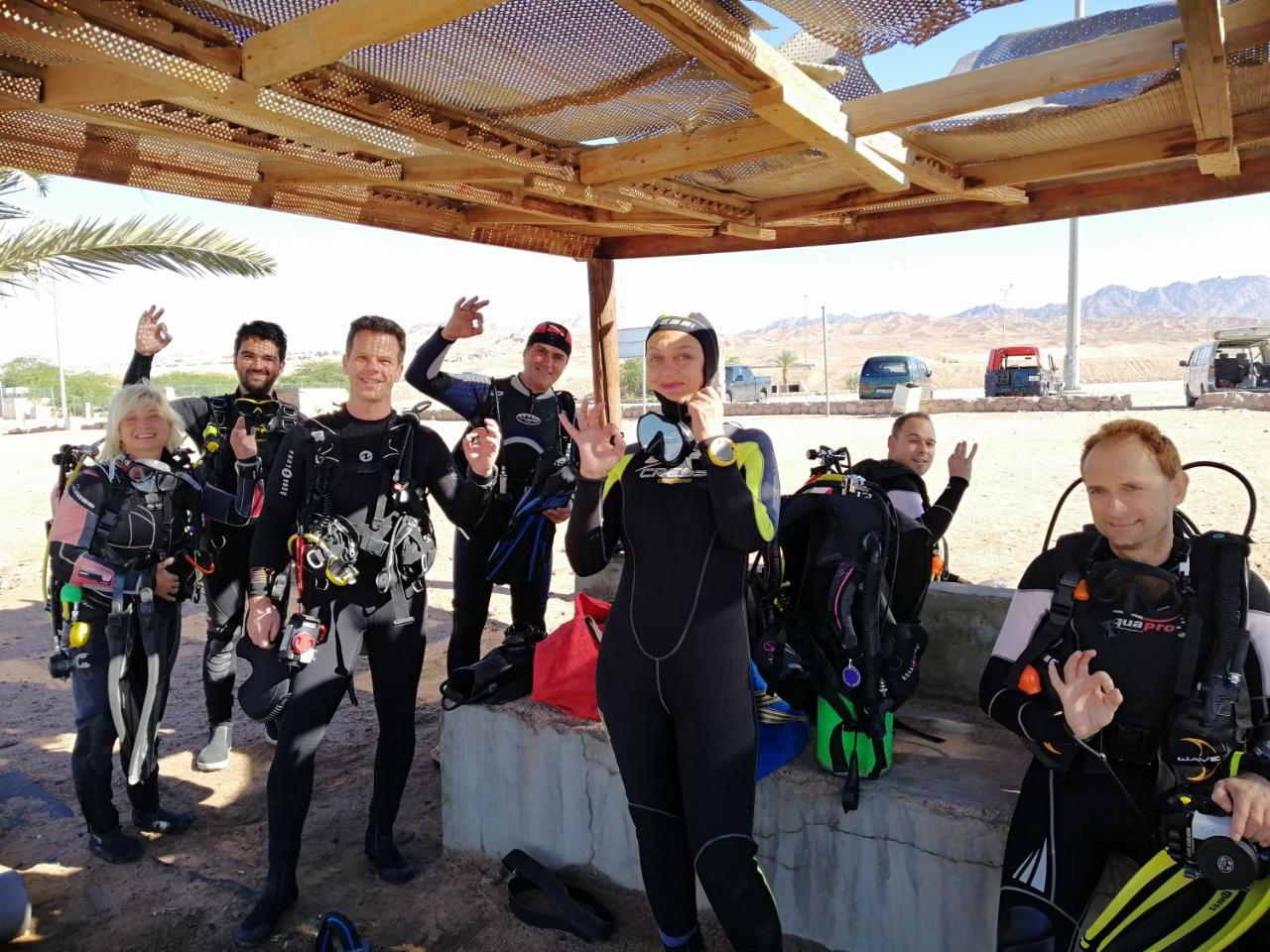 Aqaba Adventure Divers Resort & Dive Center Buitenkant foto